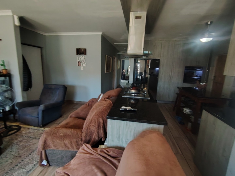 3 Bedroom Property for Sale in Kabega Park Eastern Cape
